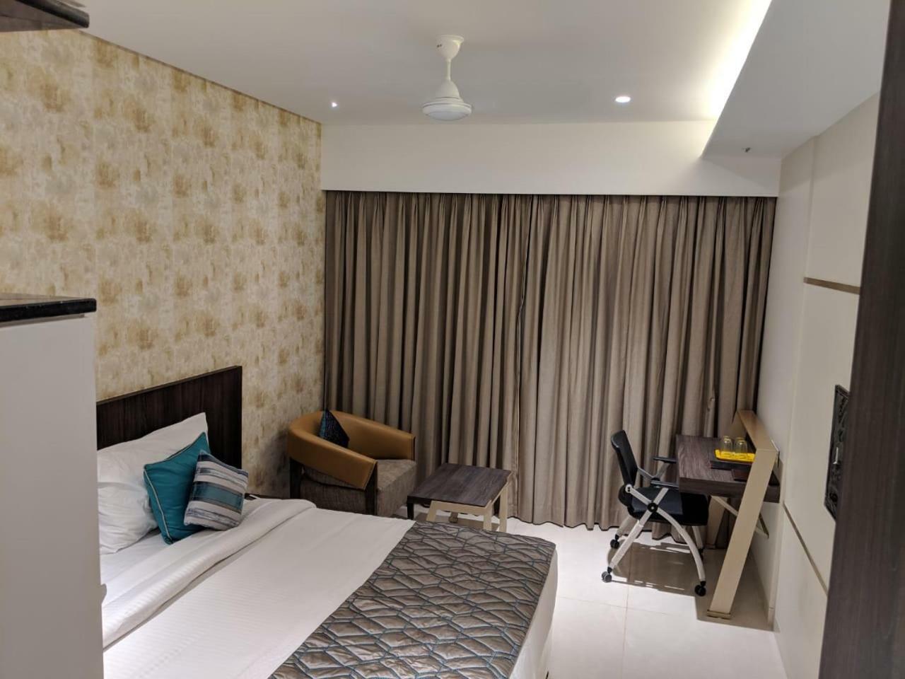 The Fern Residency Karad Hotell Eksteriør bilde